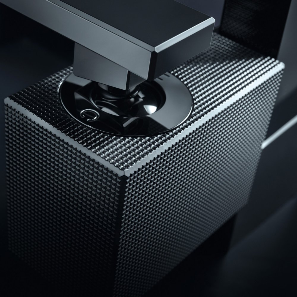 Смеситель для раковины AXOR Edge 190 со сливным клапаном Push-Open с алмазной огранкой  46021000